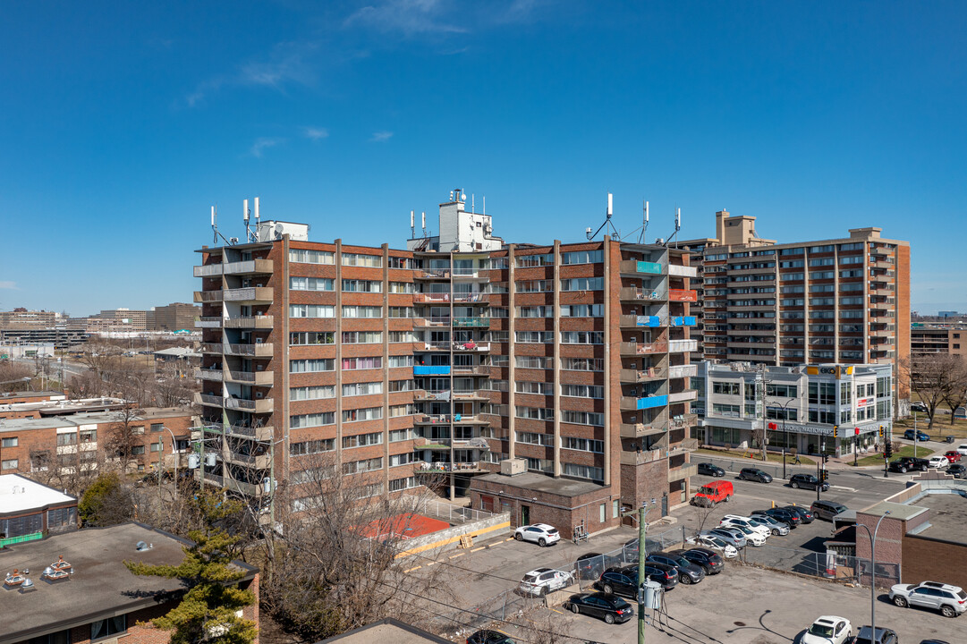 Villa Plein Ciel Inc in Montréal, QC - Building Photo