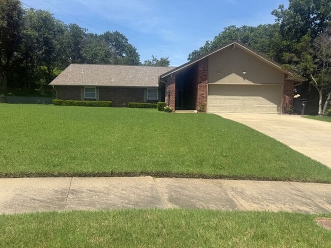 5715 E 62nd Pl in Tulsa, OK - Building Photo - Building Photo