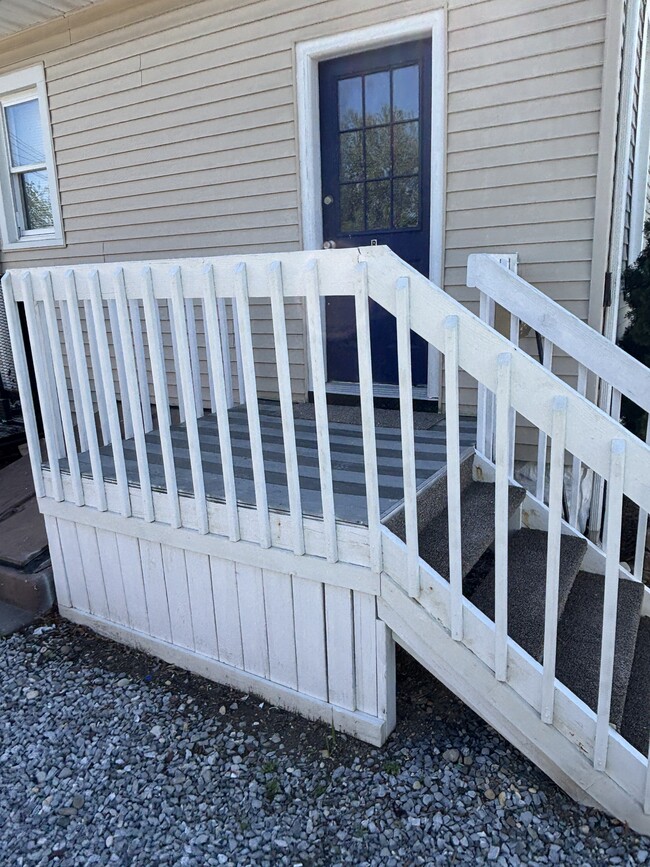 571 N East Ave, Unit B