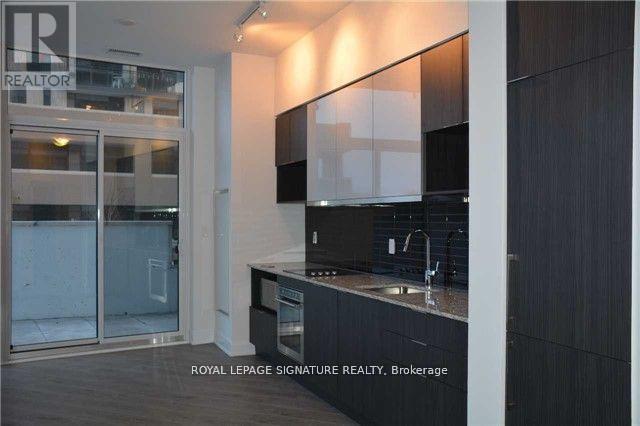 99 The Donway W in Toronto, ON - Building Photo - Building Photo