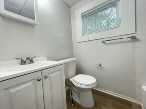 45 Ashland St in Manchester, NH - Building Photo - Building Photo