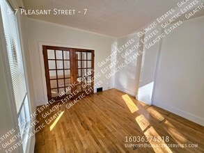 5-7 Pleasant St in Pembroke, NH - Building Photo - Building Photo