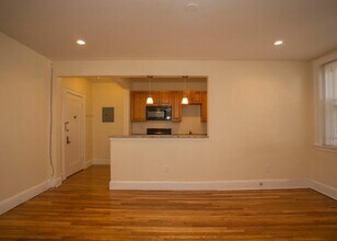 140 Highland Ave, Unit #6 in Somerville, MA - Foto de edificio - Building Photo