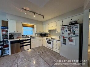 5900 Cedar Lk Rd S in Minneapolis, MN - Building Photo - Building Photo