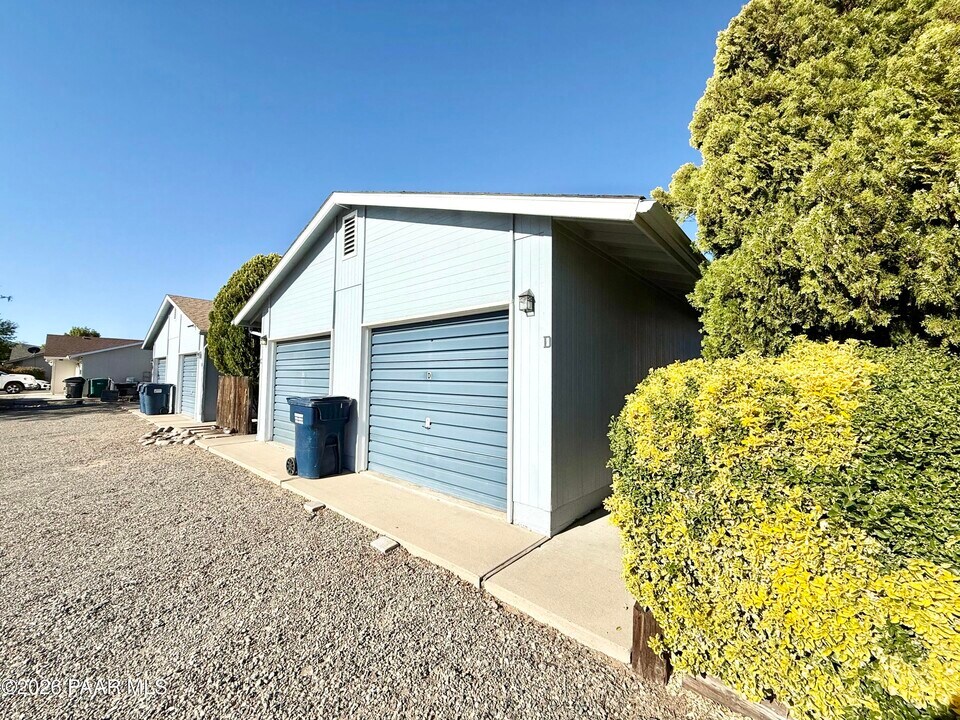 3040 N Starlight Dr in Prescott Valley, AZ - Building Photo