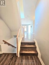 232 Meadowbreeze Dr in Ottawa, ON - Building Photo - Building Photo