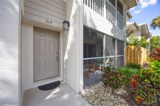 4251 Lake Forest Dr in Bonita Springs, FL - Building Photo - Building Photo