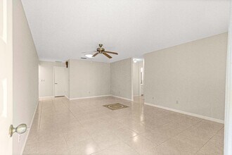 8665 SW 94th St in Ocala, FL - Building Photo - Building Photo
