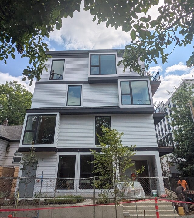 Joice Taylor in Portland, OR - Foto de edificio