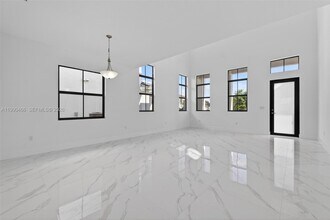 15441 SW 20th Ln in Miami, FL - Building Photo - Building Photo