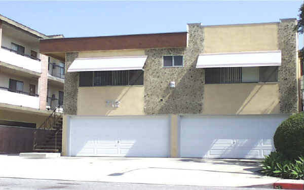 712 N JACKSON St in Glendale, CA - Building Photo