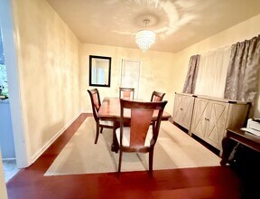 2812 Providence Creek Rd in Richmond, VA - Building Photo - Building Photo