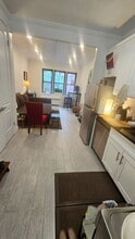 403 E 73rd St in New York, NY - Building Photo - Building Photo