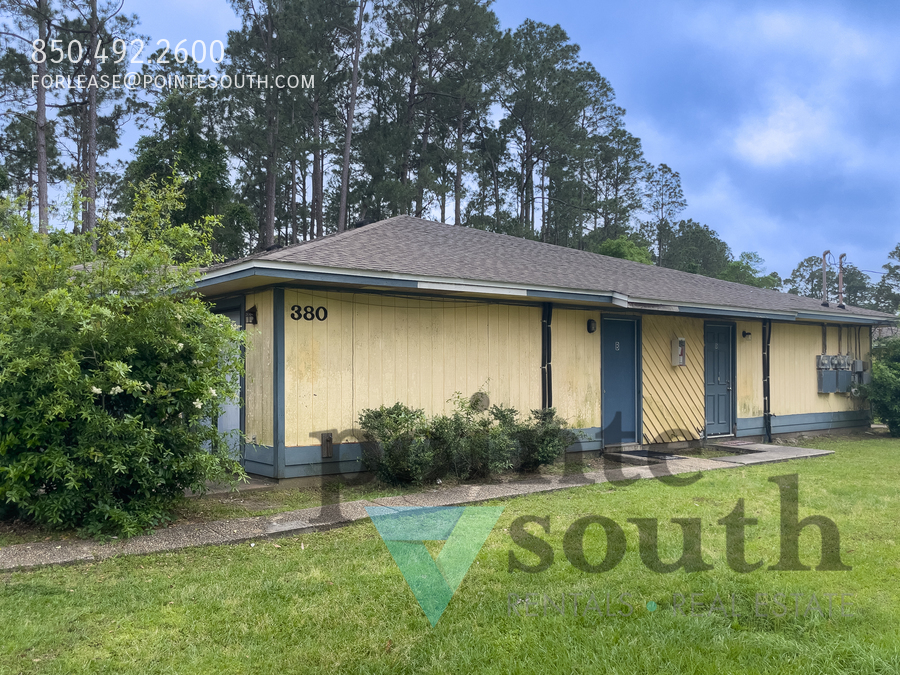 380 N Crow Rd, Unit B in Pensacola, FL - Building Photo