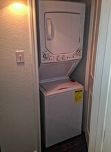 323 W Belt Line Rd, Unit A02 in Cedar Hill, TX - Building Photo - Building Photo