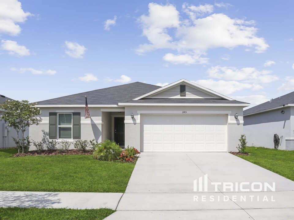 2415 Biscotto Cir in Davenport, FL - Building Photo