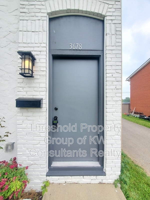 property at 3672-3678 Arnelle Rd