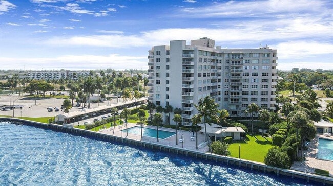 property at 2600 N Flagler Dr