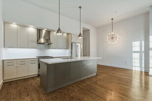 304 Pavonia Ave in Jersey City, NJ - Building Photo