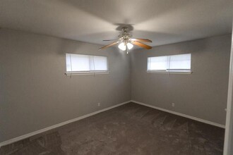 614 Young Blvd in Desoto, TX - Building Photo - Building Photo