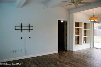 360 Sabal Ave in Merritt Island, FL - Foto de edificio - Building Photo