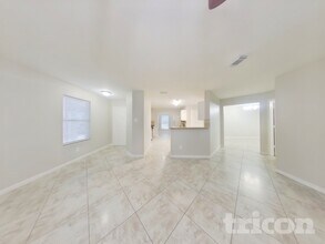 1111 Chestnut Bough St in Channelview, TX - Foto de edificio - Building Photo