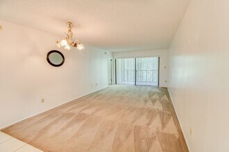 3293 Westridge Blvd in Orlando, FL - Building Photo - Building Photo