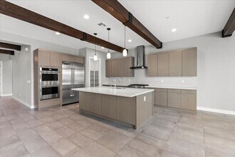 7162 Noble Crst Ct in Las Vegas, NV - Building Photo - Building Photo