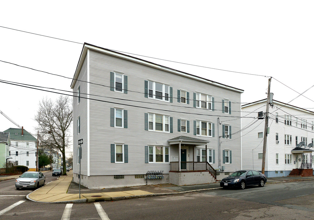 107 Nelson St in New Bedford, MA - Building Photo