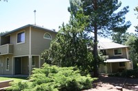 Camelot Woods Condominiums in Cameron Park, CA - Building Photo - Building Photo