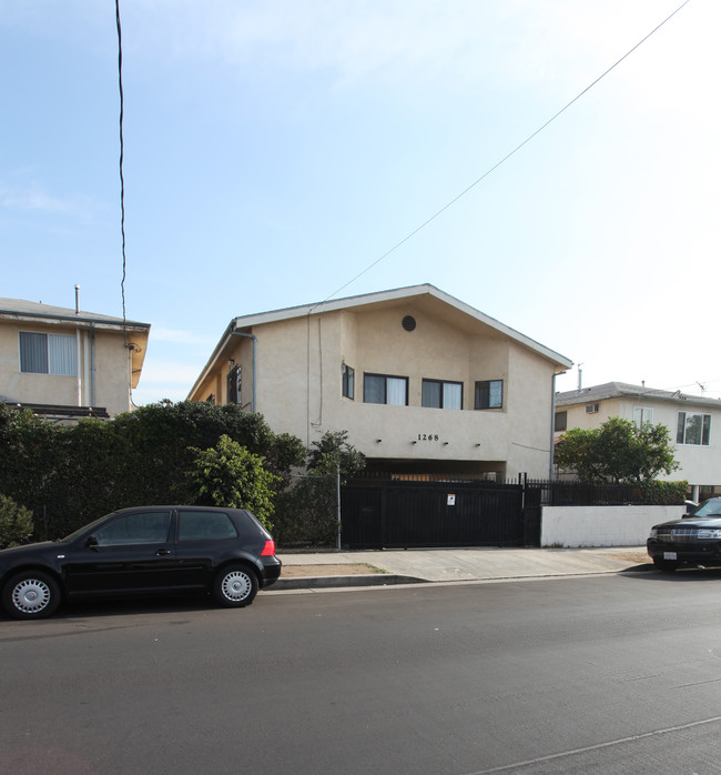 1268 N Hobart Blvd in Los Angeles, CA - Building Photo - Building Photo