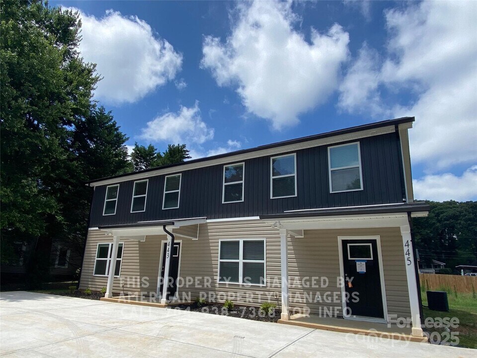 443 Faith Dr SW in Concord, NC - Building Photo