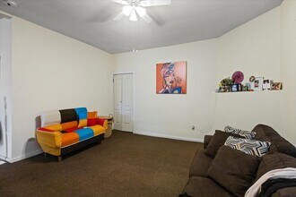 5020 S Blackstone Ave in Chicago, IL - Building Photo - Building Photo