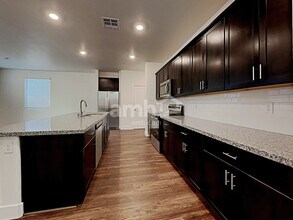 83 Robb Canyon Ln in Henderson, NV - Building Photo - Building Photo