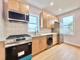 130 Beach St in Jersey City, NJ - Building Photo