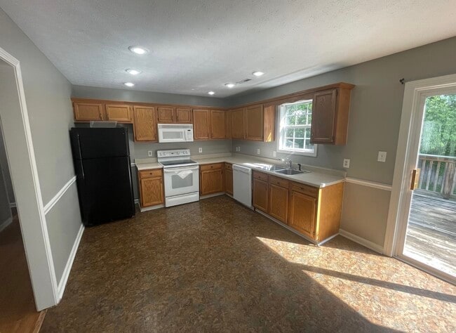 1432 Trillium Ln in Bowling Green, KY - Building Photo - Building Photo