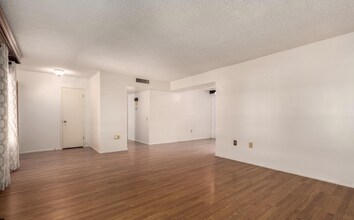 11005 W Campana Dr in Sun City, AZ - Building Photo - Building Photo