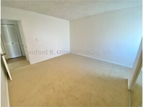 725 Piikoi St in Honolulu, HI - Building Photo - Building Photo