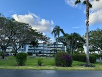 14823 Cumberland Dr in Delray Beach, FL - Foto de edificio - Building Photo