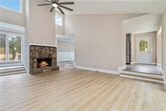 3230 Cedar Bluff Dr NE in Marietta, GA - Building Photo - Building Photo