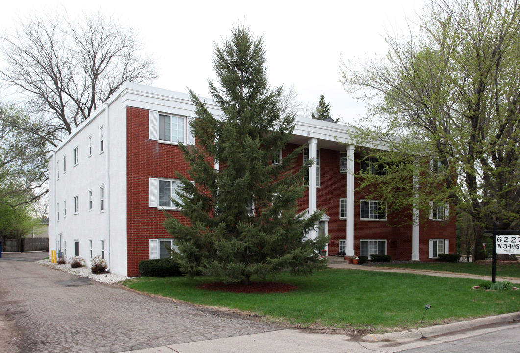 Anderson 34 in St. Louis Park, MN - Building Photo