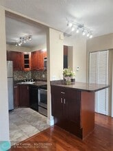 151 SE 6th Ave in Pompano Beach, FL - Foto de edificio - Building Photo
