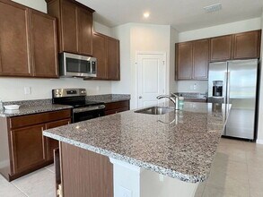 5530 Bonn Way in St. Cloud, FL - Building Photo - Building Photo