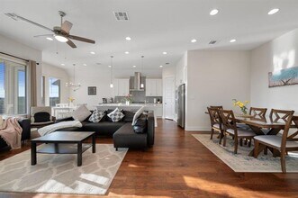 344 Pisa Ln in Georgetown, TX - Foto de edificio - Building Photo