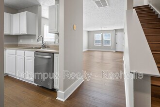 5856 Monroe Crossing in Nashville, TN - Building Photo - Building Photo