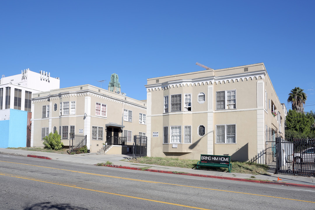 2881 W 7th St in Los Angeles, CA - Building Photo