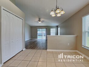 4220 Mast Ct in Land O Lakes, FL - Building Photo - Building Photo