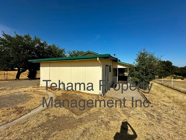 18220 CA-36 in Red Bluff, CA - Building Photo - Building Photo