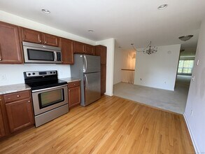 26 Hulls Hwy in Fairfield, CT - Building Photo - Building Photo
