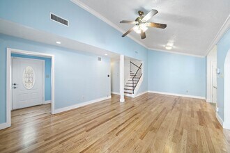 12104 Burdine St in Houston, TX - Building Photo - Building Photo